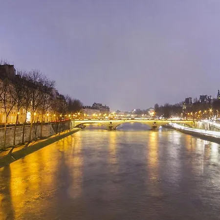 Appartamento Renove Parisien En Plein Coeur De L'ile Saint-louis Juste En Face De Notre-dame ! *