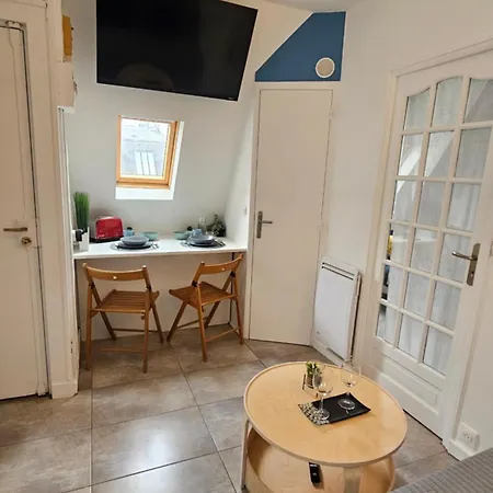 Appartamento Renove Parisien En Plein Coeur De L'ile Saint-louis Juste En Face De Notre-dame ! *