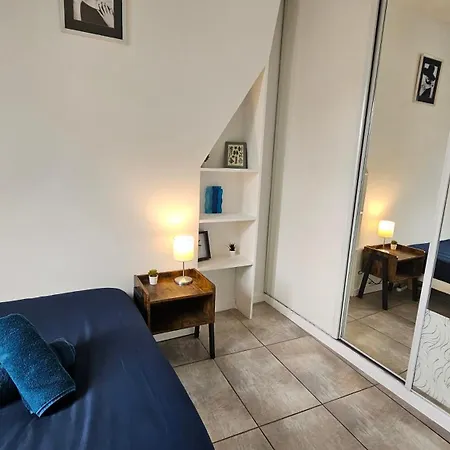 Renove Parisien En Plein Coeur De L'ile Saint-louis Juste En Face De Notre-dame ! Appartamento Parigi